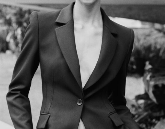The Versatility Test: Styling Zara’s 2025 Oversized Blazer for 5 Looks