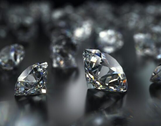 Does VRAI’s Lab-Grown Diamond Jewelry Live Up to the Hype?